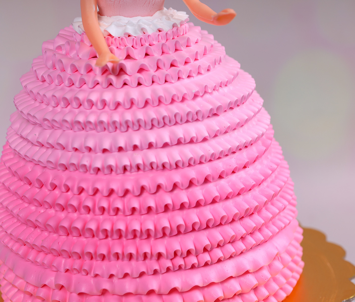 How to Make a Barbie Cake