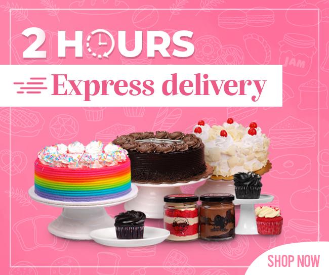 Buy/Send Vanilla Cake With Gulab Jamun Half kg Eggless Online- FNP