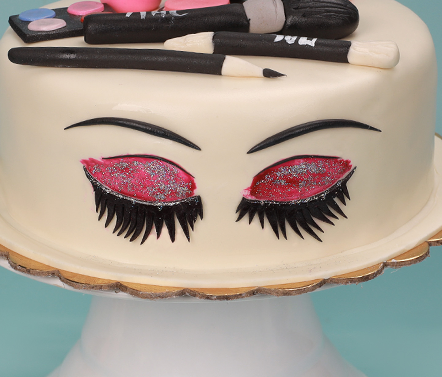 SAM CAKE & MAKE - Makeup Theme Cake# Semi Fondant Cake#... | Facebook